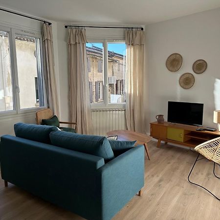 Charmant Appartement 3 Chambres Et Terrasse Eyragues Exterior foto